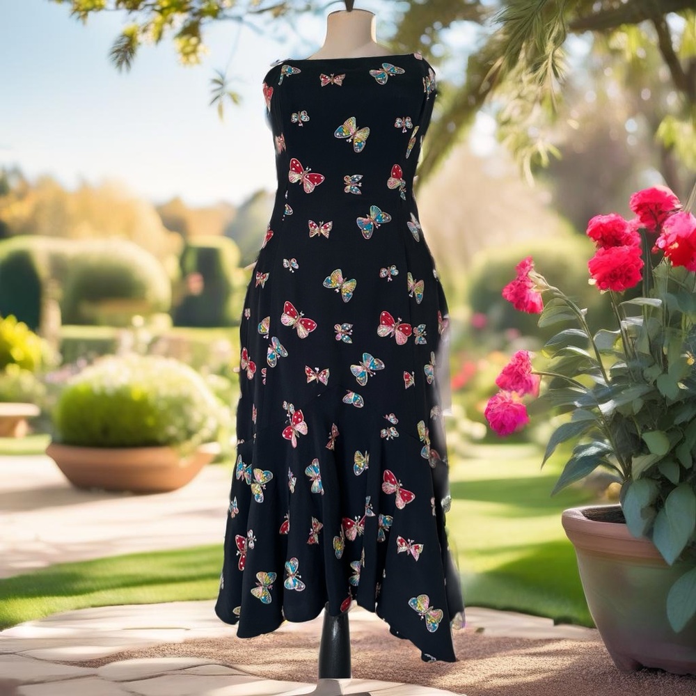 Shoshanna Strapless Dress Embroidered w Butterflies 100% Silk & Lined Size 2 NWT